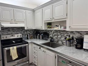 2861 Somerset Dr 318, Lauderdale Lakes FL 33311