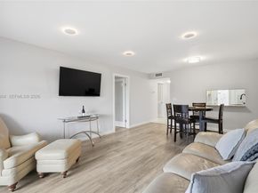 1200 Hillcrest Ct 306, Hollywood FL 33021