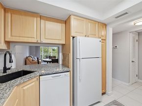 1200 Hillcrest Ct 306, Hollywood FL 33021