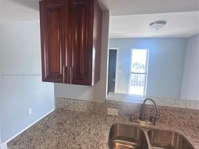 1955 NW 5th Pl 13, Miami FL 33136