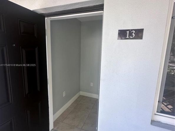 1955 NW 5th Pl 13, Miami FL 33136