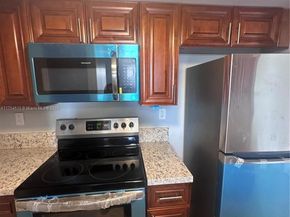 1955 NW 5th Pl 13, Miami FL 33136