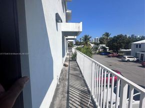 1955 NW 5th Pl 13, Miami FL 33136