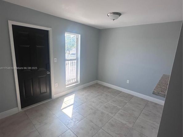 1955 NW 5th Pl 13, Miami FL 33136