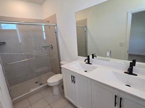 2705 SE 15th St, Homestead FL 33035