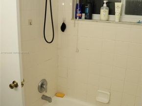 159 Hidden Ct Rd, Hollywood FL 33023