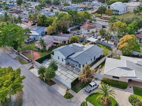 1520 SW 86th Ct, Miami FL 33144
