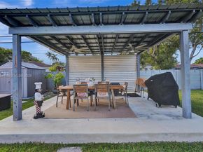 1520 SW 86th Ct, Miami FL 33144