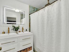 1520 SW 86th Ct, Miami FL 33144