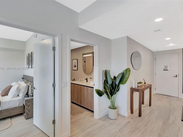 580 72nd street 808, Miami Beach FL 33141