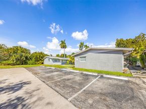 355 NW 32nd St, Oakland Park FL 33309