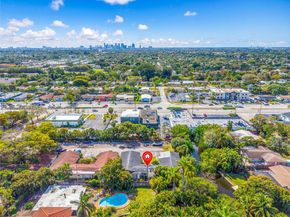 355 NW 32nd St, Oakland Park FL 33309