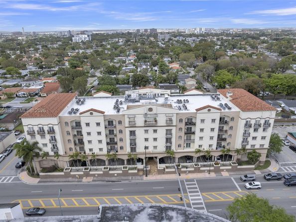 5271 SW 8th St 212, Miami FL 33134