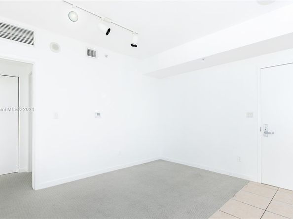 335 S Biscayne Blvd 1108, Miami FL 33131