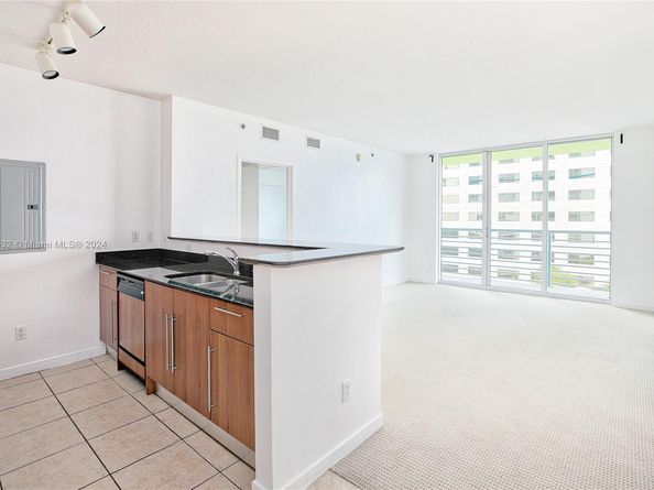 335 S Biscayne Blvd 1108, Miami FL 33131