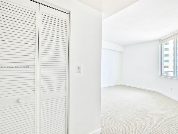 335 S Biscayne Blvd 1108, Miami FL 33131