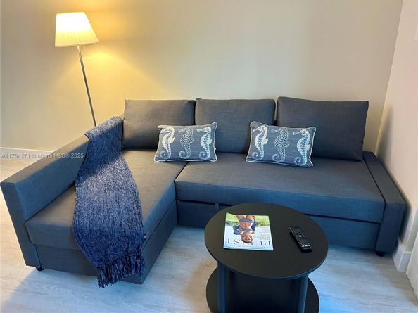 2900 Banyan St 303, Fort Lauderdale FL 33316