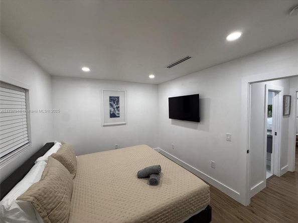 2918 SW 2nd St, Miami FL 33135