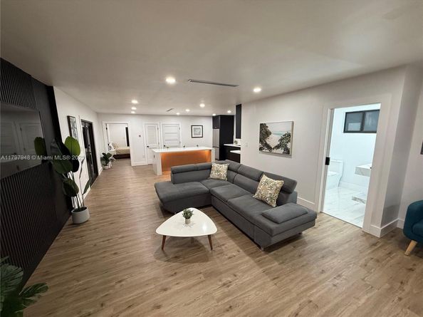 2918 SW 2nd St, Miami FL 33135