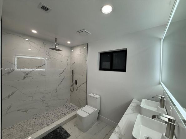 2918 SW 2nd St, Miami FL 33135