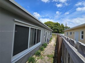 2281 NE 173rd St, North Miami Beach FL 33160