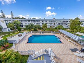 15610 NE 6th Ave 9B, Miami FL 33162