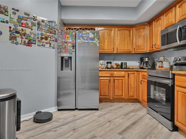 4242 NW 2nd St 804, Miami FL 33126