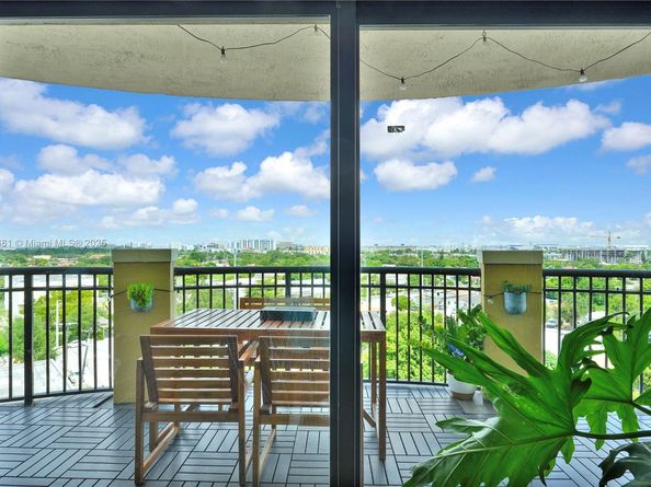 4242 NW 2nd St 804, Miami FL 33126