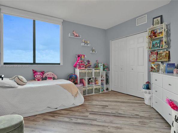 4242 NW 2nd St 804, Miami FL 33126