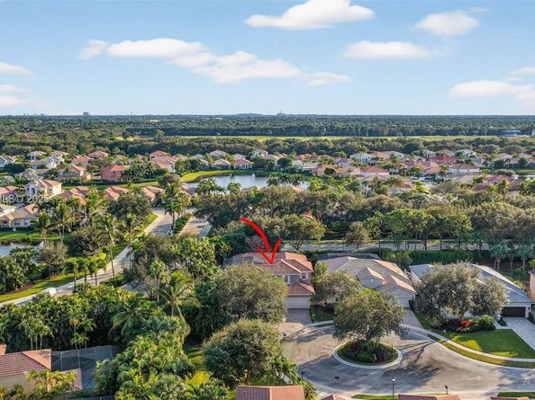 120 Villa Nueva Pl, Palm Beach Gardens FL 33418