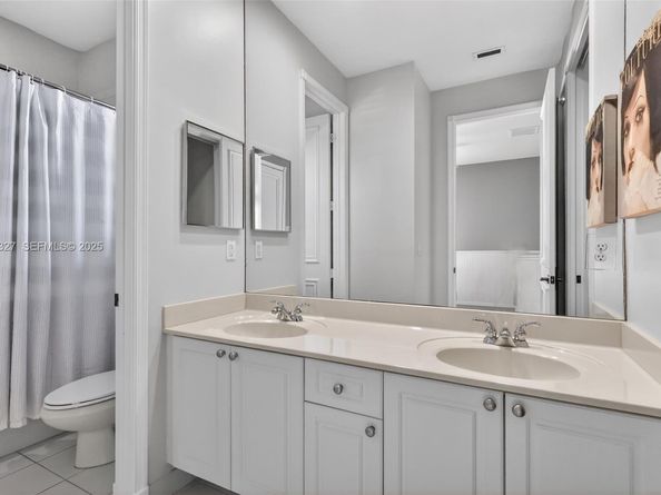 120 Villa Nueva Pl, Palm Beach Gardens FL 33418