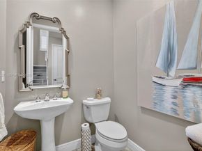 120 Villa Nueva Pl, Palm Beach Gardens FL 33418