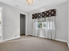 120 Villa Nueva Pl, Palm Beach Gardens FL 33418