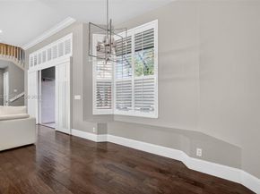 120 Villa Nueva Pl, Palm Beach Gardens FL 33418