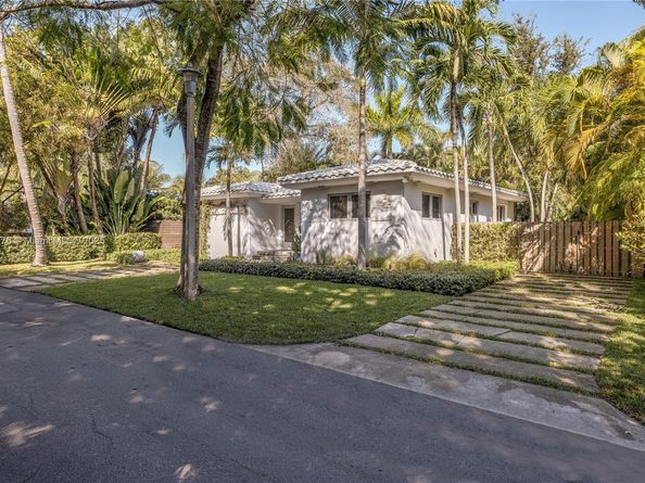 811 NE 71st St, Miami FL 33138