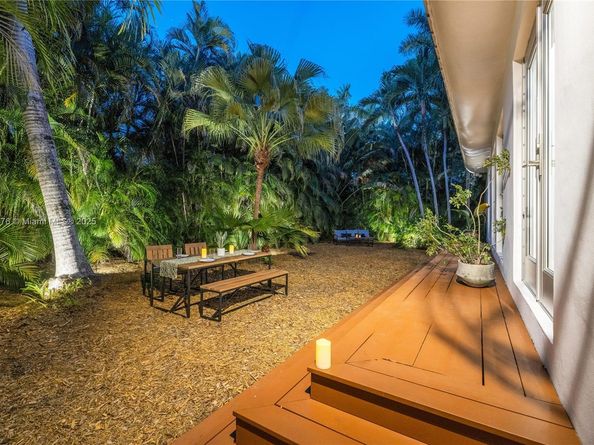 811 NE 71st St, Miami FL 33138