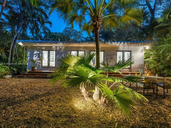 811 NE 71st St, Miami FL 33138