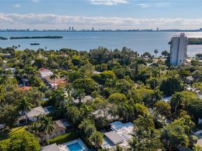 811 NE 71st St, Miami FL 33138