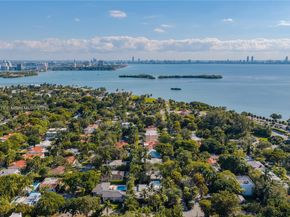 811 NE 71st St, Miami FL 33138