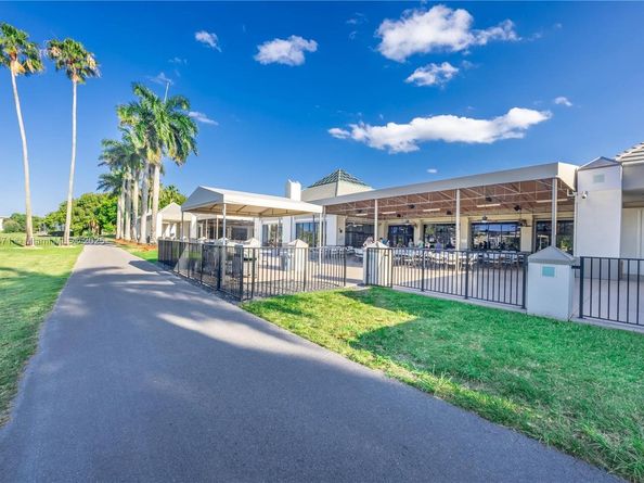 2201 Lucaya Bnd K3, Coconut Creek FL 33066