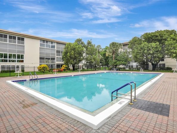 2201 Lucaya Bnd K3, Coconut Creek FL 33066