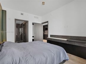 20 NE 11th St 4006, Miami FL 33132