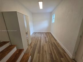 1535 NW 124th St, North Miami FL 33167