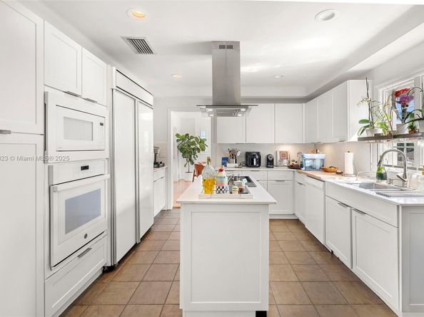 1415 Sunset Harbour Dr 406, Miami Beach FL 33139