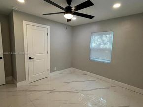 241 NE 55th St, Oakland Park FL 33334