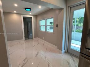 241 NE 55th St, Oakland Park FL 33334
