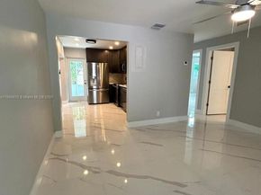 241 NE 55th St, Oakland Park FL 33334