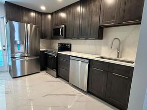 241 NE 55th St, Oakland Park FL 33334