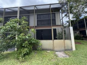 4220 SW 71st Way, Davie FL 33314