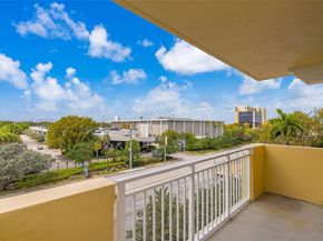 215 SW 42nd Ave 402, Miami FL 33134